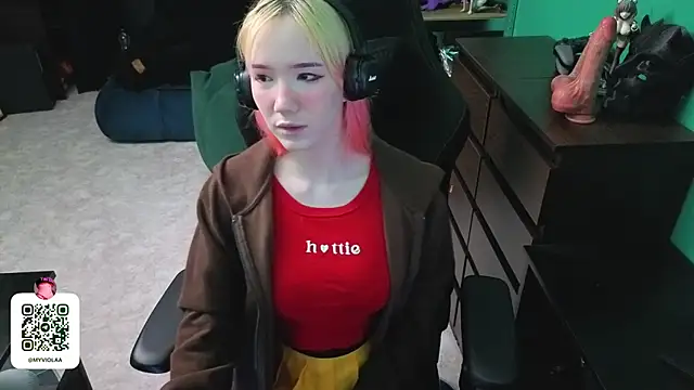 Maya Viola online show from 26, 5, 2026