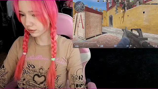 Maya Viola online show from 2, 12, 2025