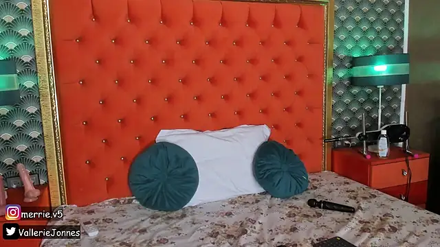 Snapshot of VallerieJones chatting on 23, 2, 2026 VallerieJones online show from 23, 2, 2026