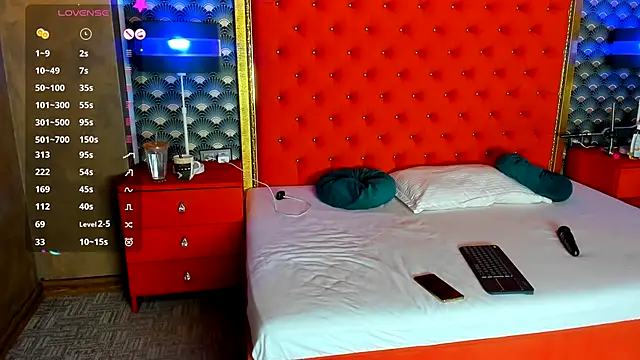 VallerieJones online show from 12, 11, 2025