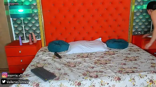 Snapshot of VallerieJones chatting on 25, 2, 2026 VallerieJones online show from 25, 2, 2026