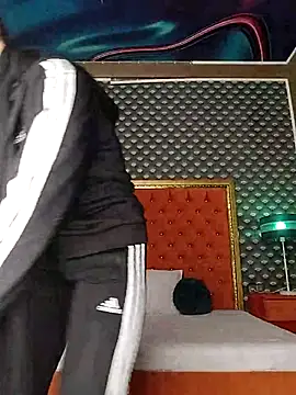 VallerieJones online show from 30, 10, 2025