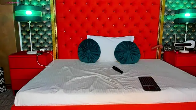 VallerieJones online show from 17, 3, 2025