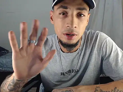 emiliano hottt online show from 9, 3, 2025