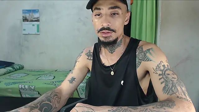 emiliano hottt online show from 31, 5, 2026