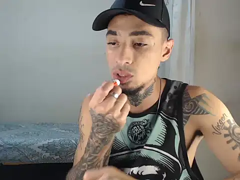 emiliano hottt online show from 15, 12, 2024