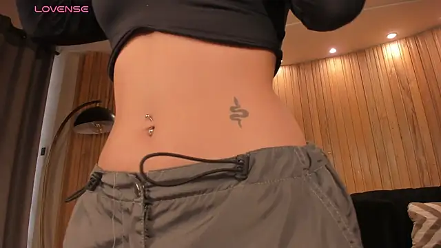 MaryLewis  online show from 5, 4, 2026