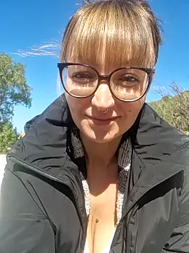 MissMialicious online show from 1, 3, 2025