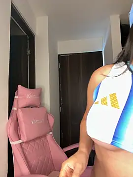 jailyncam  online show from 20, 6, 2026