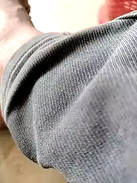 Snapshot of pariraj001 chatting on 25, 9, 2025 pariraj001 online show from 25, 9, 2025