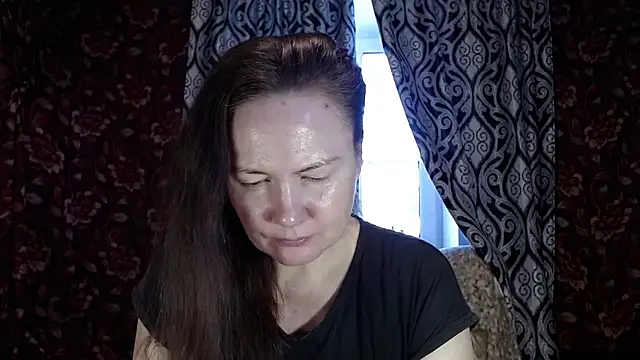 EmilyDoth online show from 30, 11, 2025