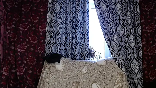 EmilyDoth online show from 28, 11, 2025