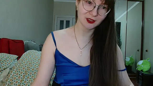 KiraGoldens online show from 14, 4, 2026