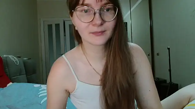 KiraGoldens online show from 16, 3, 2026