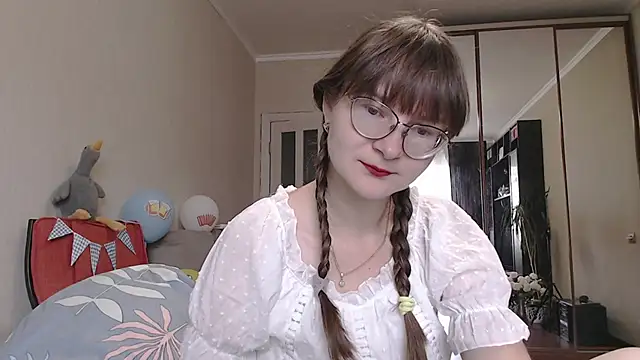 KiraGoldens online show from 22, 9, 2025