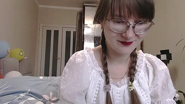 KiraGoldens online show from 23, 9, 2025