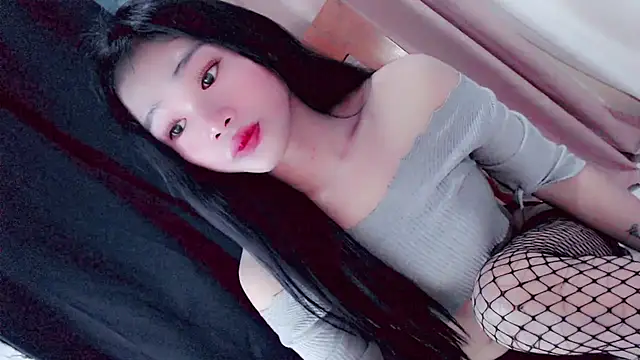 amomentoflust69 online show from 28, 2, 2026