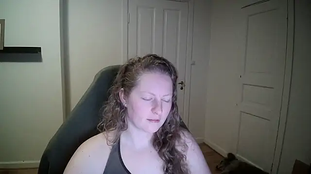 Girlnina-1995 online show from 3, 3, 2025