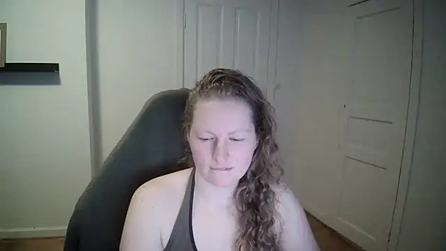 Girlnina-1995 online show from 17, 3, 2025