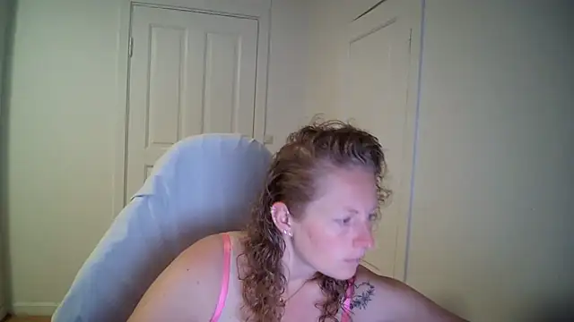 Snapshot of Girlnina-1995 chatting on 15, 7, 2026 Girlnina-1995 online show from 15, 7, 2026