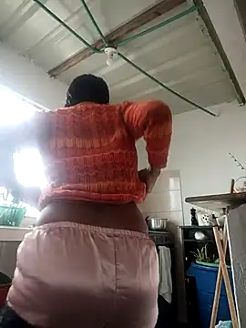 Bigassmommy x online show from 19, 3, 2026