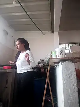 Bigassmommy x online show from 9, 2, 2026