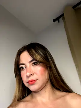 Snapshot of abby1nicolette chatting on 6, 11, 2025 abby1nicolette online show from 6, 11, 2025