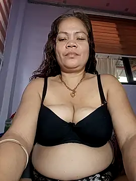 hotbabes163 online show from 19, 4, 2026