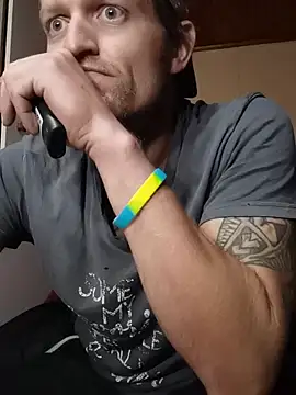 Snapshot of the-billy-blue chatting on 8, 6, 2026 the-billy-blue online show from 8, 6, 2026