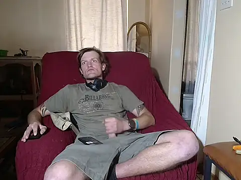 Snapshot of the-billy-blue chatting on 13, 7, 2026 the-billy-blue online show from 13, 7, 2026