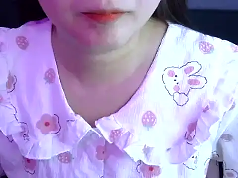 Bee 2k online show from 11, 11, 2025