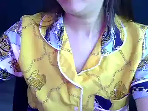 Bee 2k online show from 4, 11, 2025