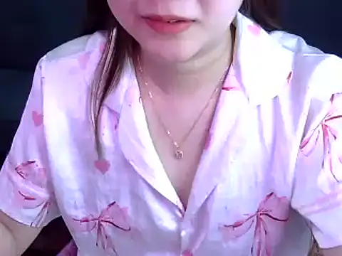 Snapshot of Bee_2k chatting on 2, 2, 2026 Bee 2k online show from 2, 2, 2026