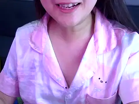 Snapshot of Bee_2k chatting on 23, 6, 2026 Bee 2k online show from 23, 6, 2026