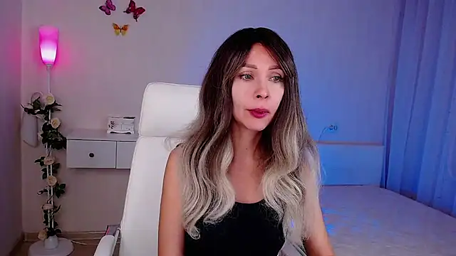 wendifoste online show from 6, 11, 2025