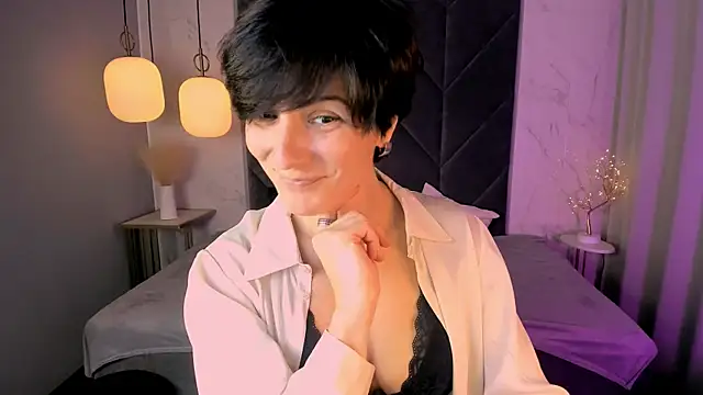 Snapshot of LorenDaze chatting on 18, 10, 2025 LorenDaze online show from 18, 10, 2025