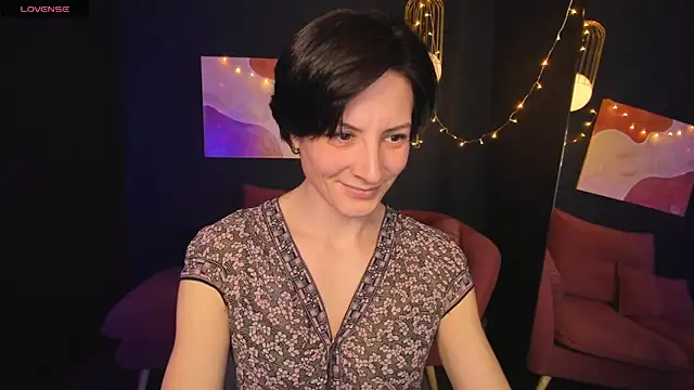 Snapshot of LorenDaze chatting on 7, 2, 2025 LorenDaze online show from 7, 2, 2025