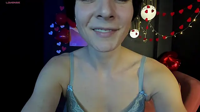 Snapshot of LorenDaze chatting on 15, 2, 2025 LorenDaze online show from 15, 2, 2025