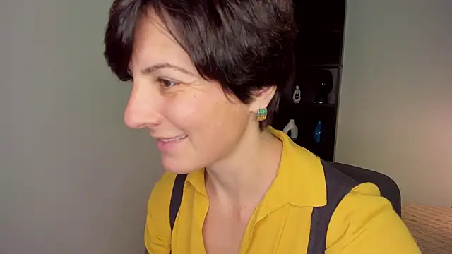 Snapshot of LorenDaze chatting on 28, 10, 2025 LorenDaze online show from 28, 10, 2025