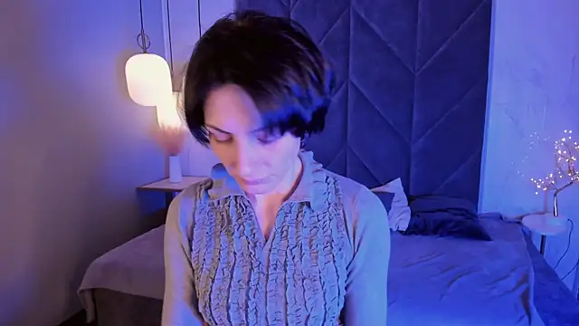 Snapshot of LorenDaze chatting on 12, 3, 2025 LorenDaze online show from 12, 3, 2025