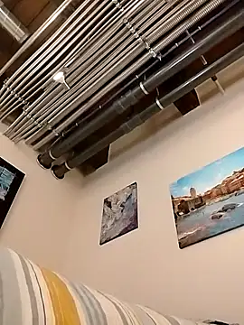 eatmeplease44 online show from 10, 3, 2026