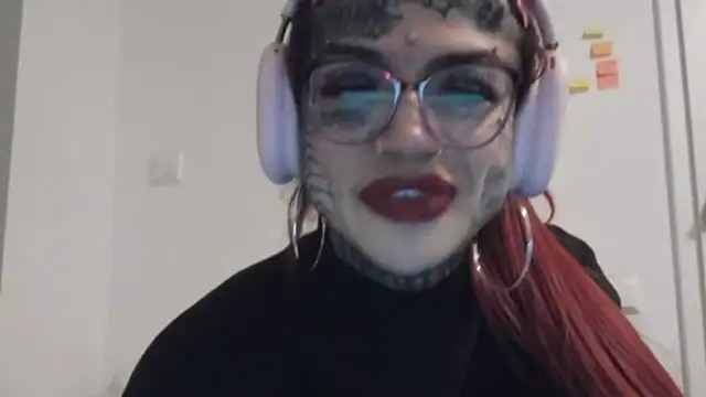 tamarapervert online show from 14, 11, 2025