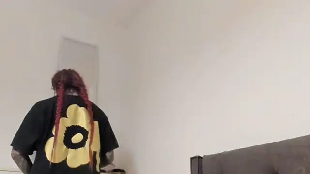 tamarapervert online show from 9, 1, 2026