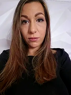 Lola-Roxx online show from 10, 1, 2025