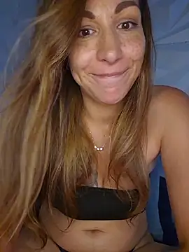 Snapshot of Lola-Roxx chatting on 19, 6, 2026 Lola-Roxx online show from 19, 6, 2026
