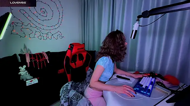 DivineBite online show from 24, 1, 2025