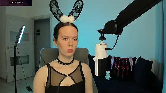 DivineBite online show from 28, 2, 2026