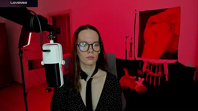 DivineBite online show from 7, 4, 2026