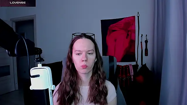DivineBite online show from 10, 5, 2026