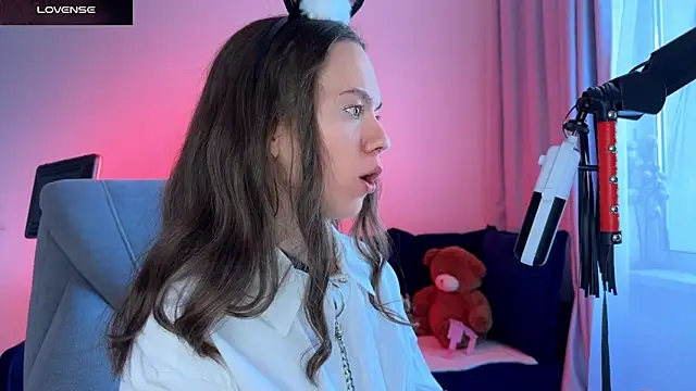 DivineBite online show from 17, 9, 2025